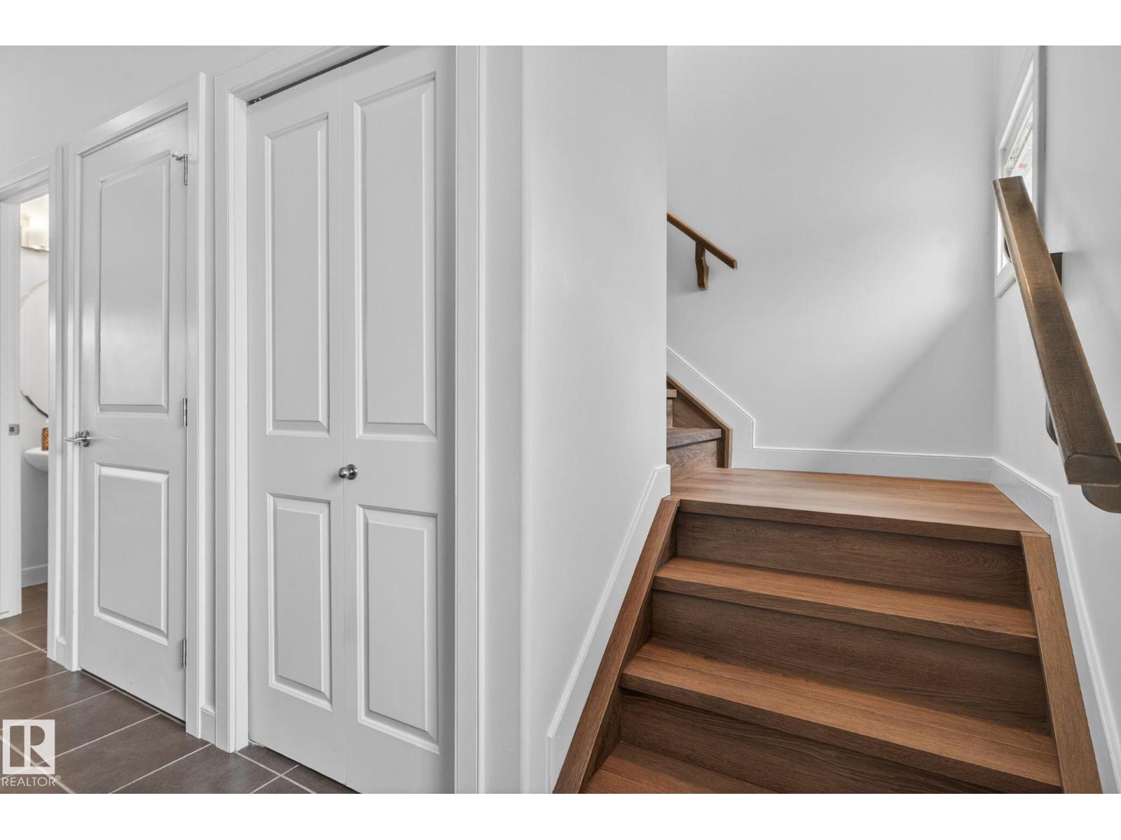 #11 450 MCCONACHIE WY NW - 9