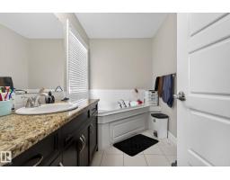 3350 18b Av Nw, Edmonton, AB T6T0R4 Photo 34