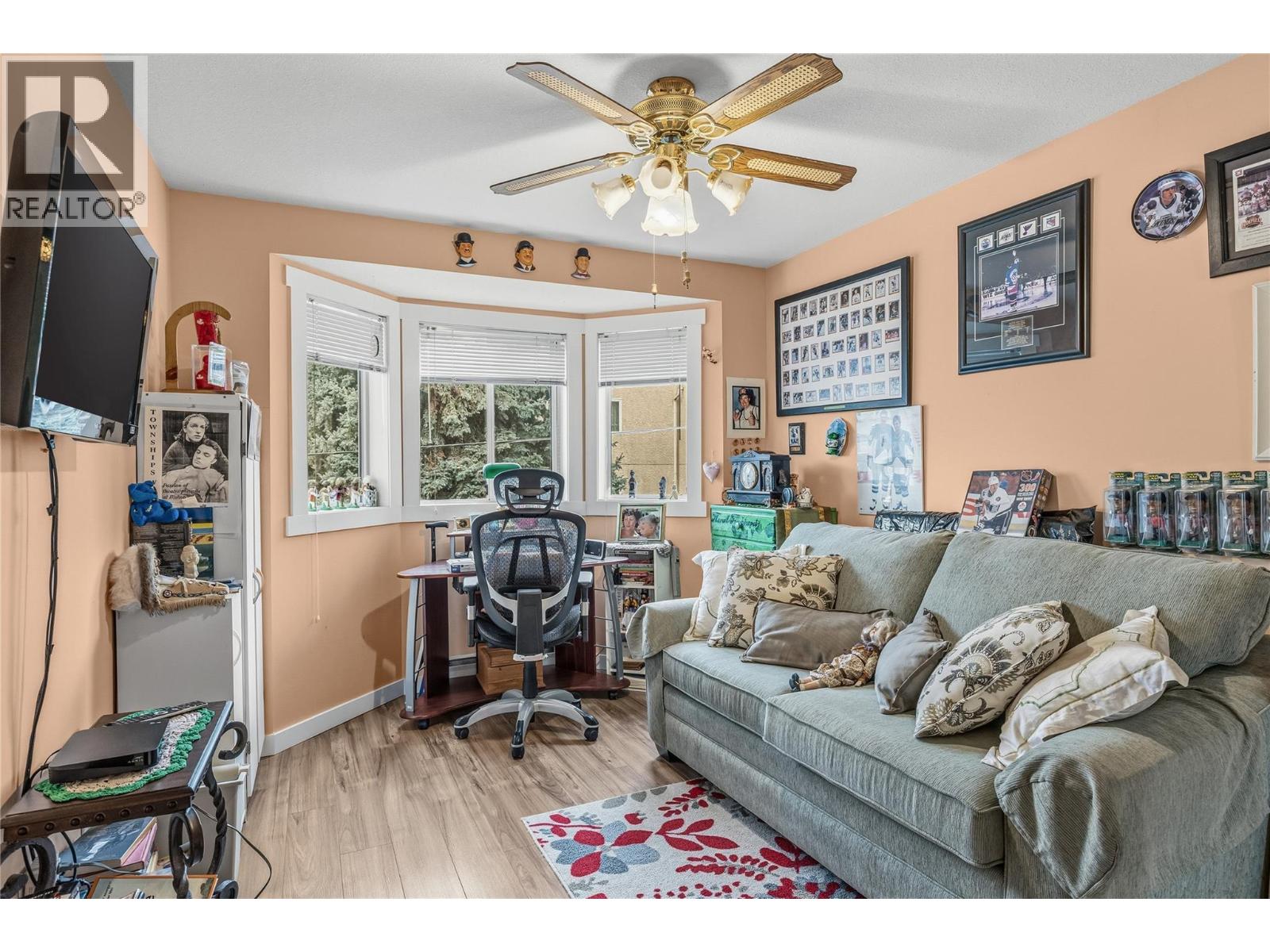 #304 3609 30 Avenue - 26