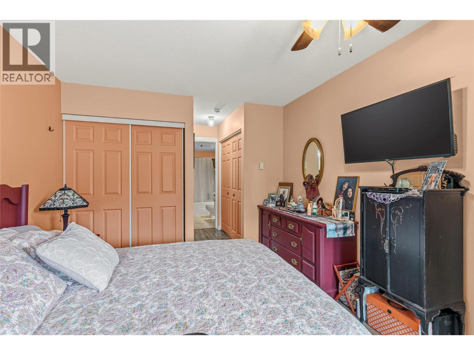 #304 3609 30 Avenue - 22