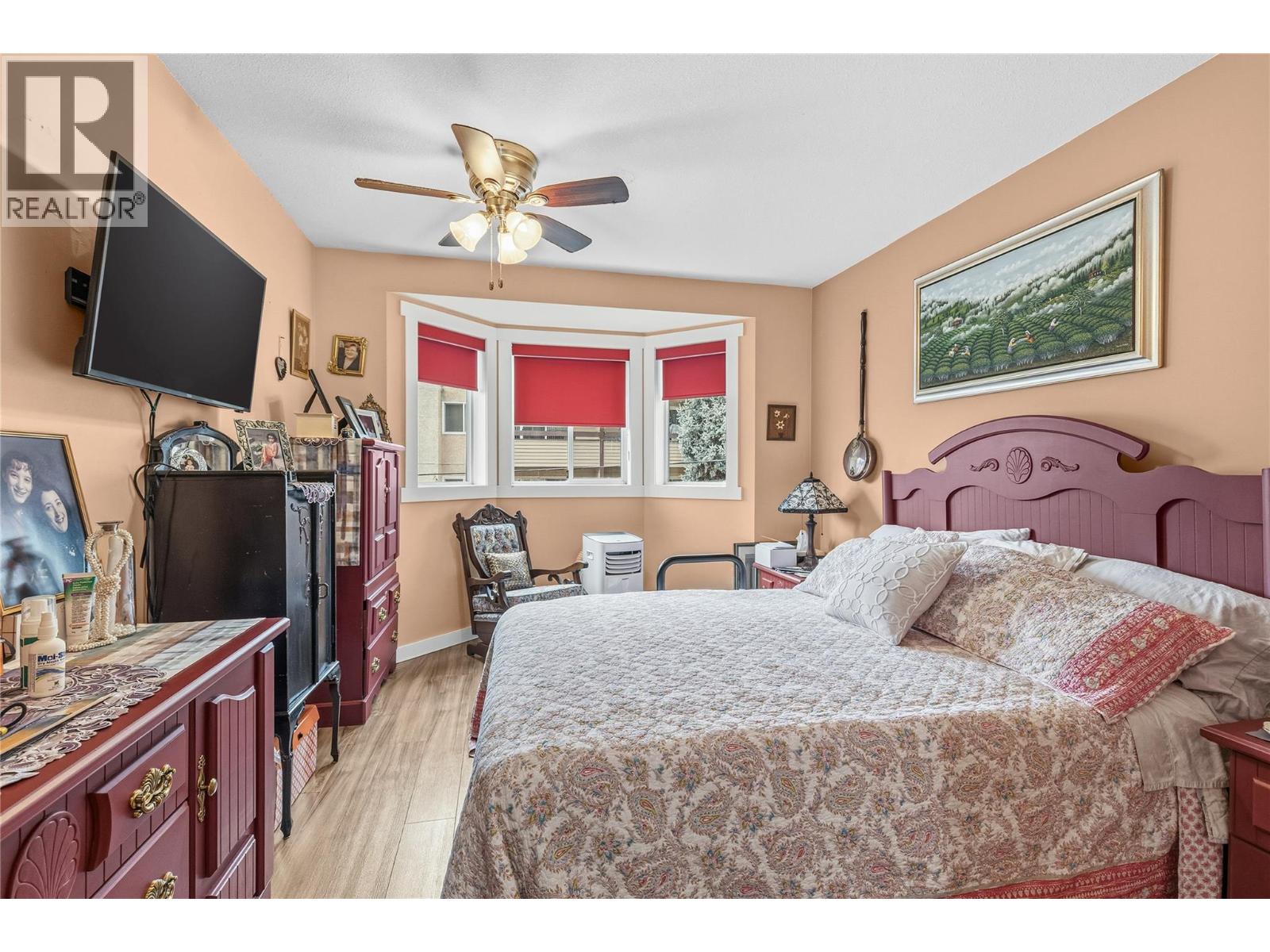 #304 3609 30 Avenue - 25