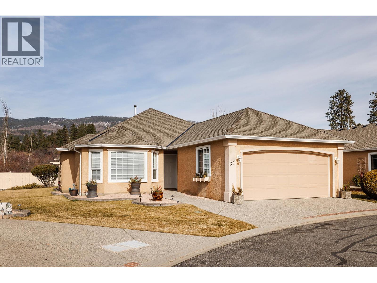 #37 2250 Louie Drive - 1