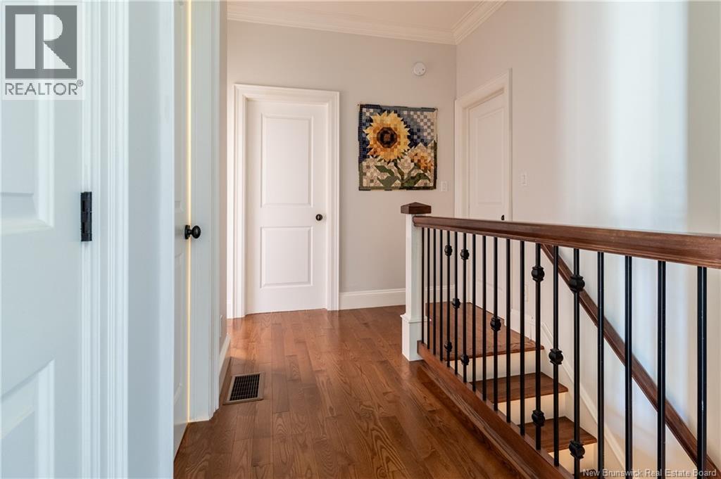 131 Creighton Street North - 32