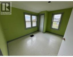 420 Darlington Drive, Dalhousie, NB E8C1M8 Photo 9
