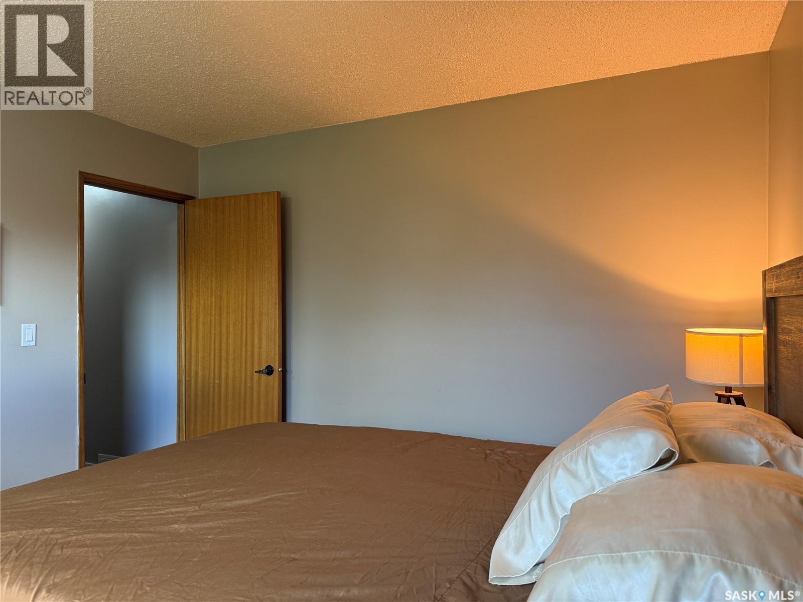 401 Golspie STREET — photo 18