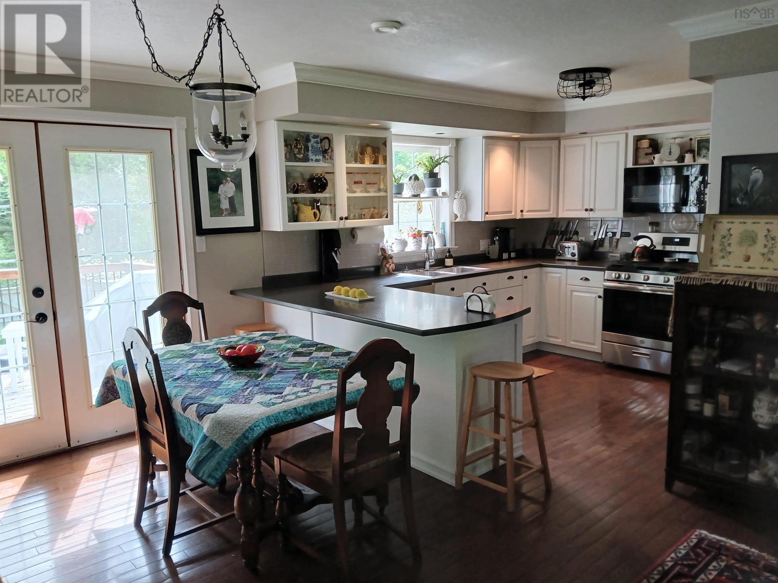 Property 3 of 18 of 38 Robie Avenue