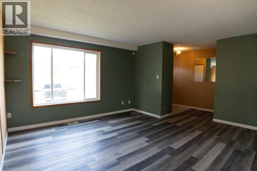 10012 79 Avenue - photo 3