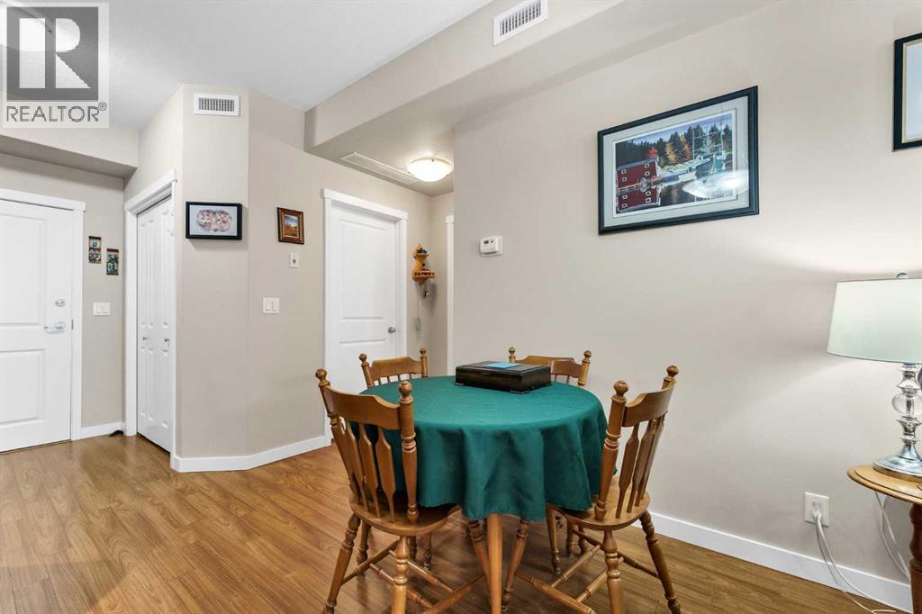 #305 19 Terrace View NE - 15