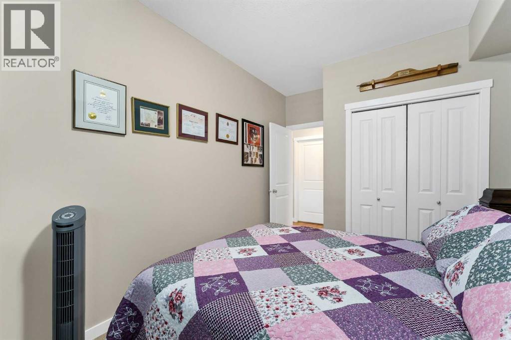 #305 19 Terrace View NE - 21