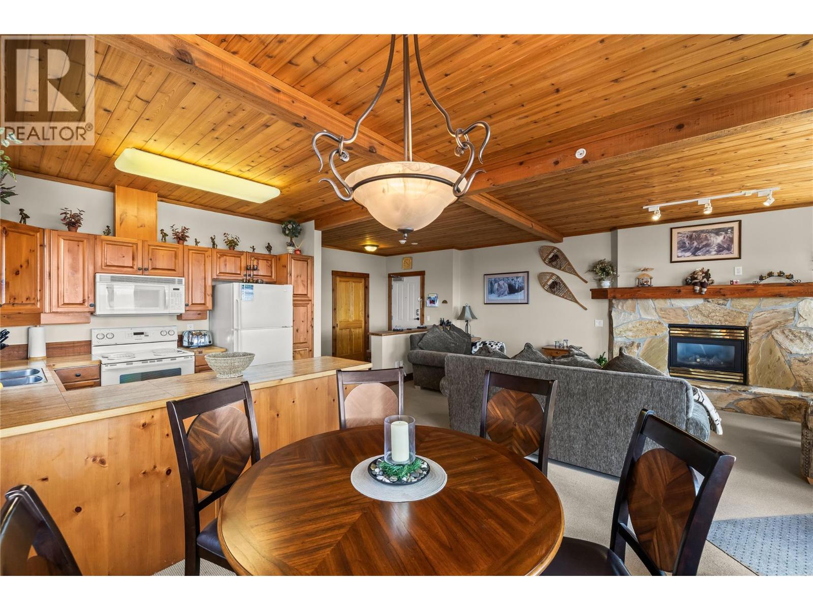 16 7650 Porcupine Road, Big White