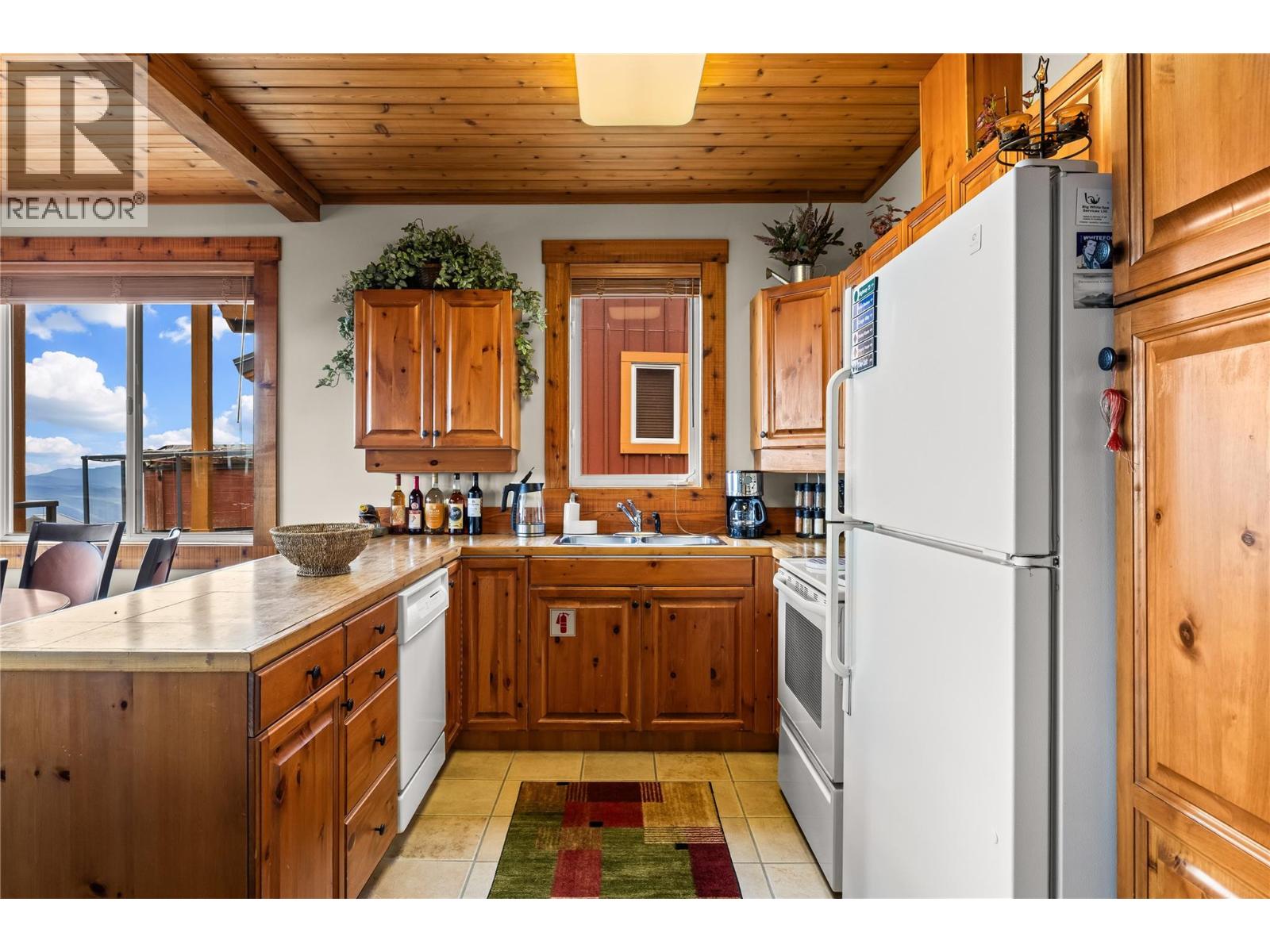 16 7650 Porcupine Road, Big White