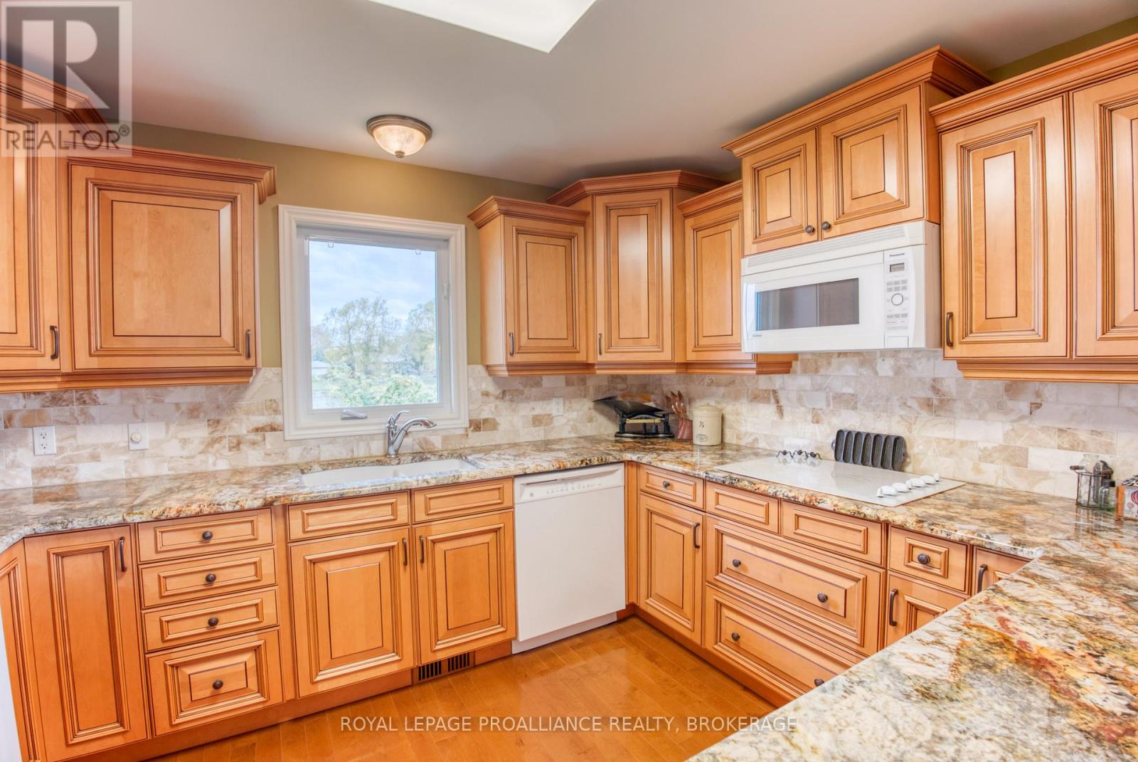 2318 HIGHWAY 15 - 25