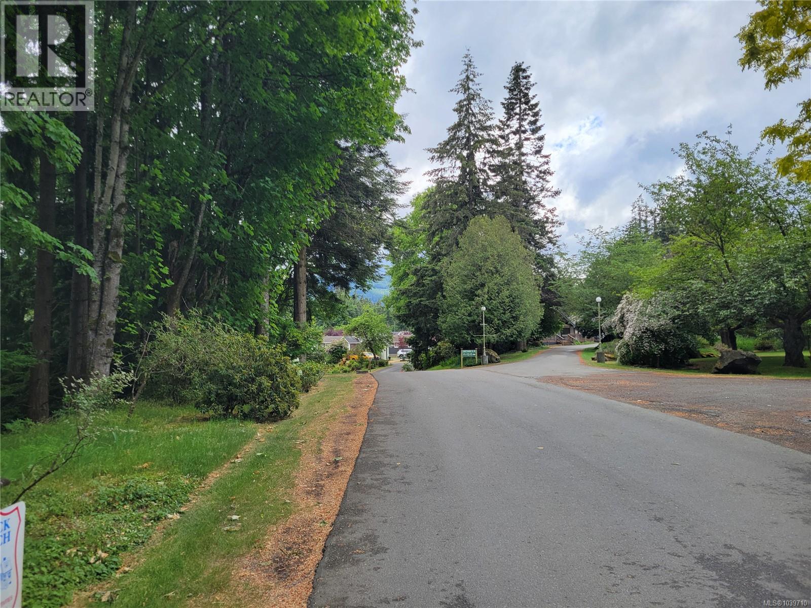 #144 3042 River Rd - 16