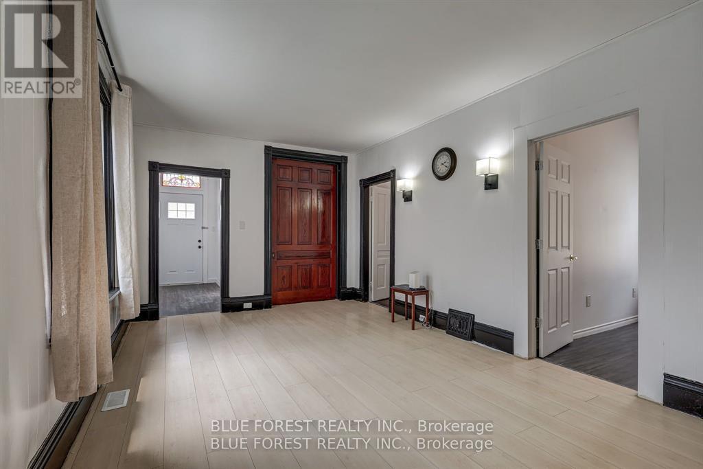 36 ADELAIDE STREET S - 6