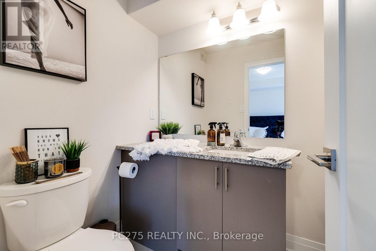 #34 2 WILLOW STREET - 21