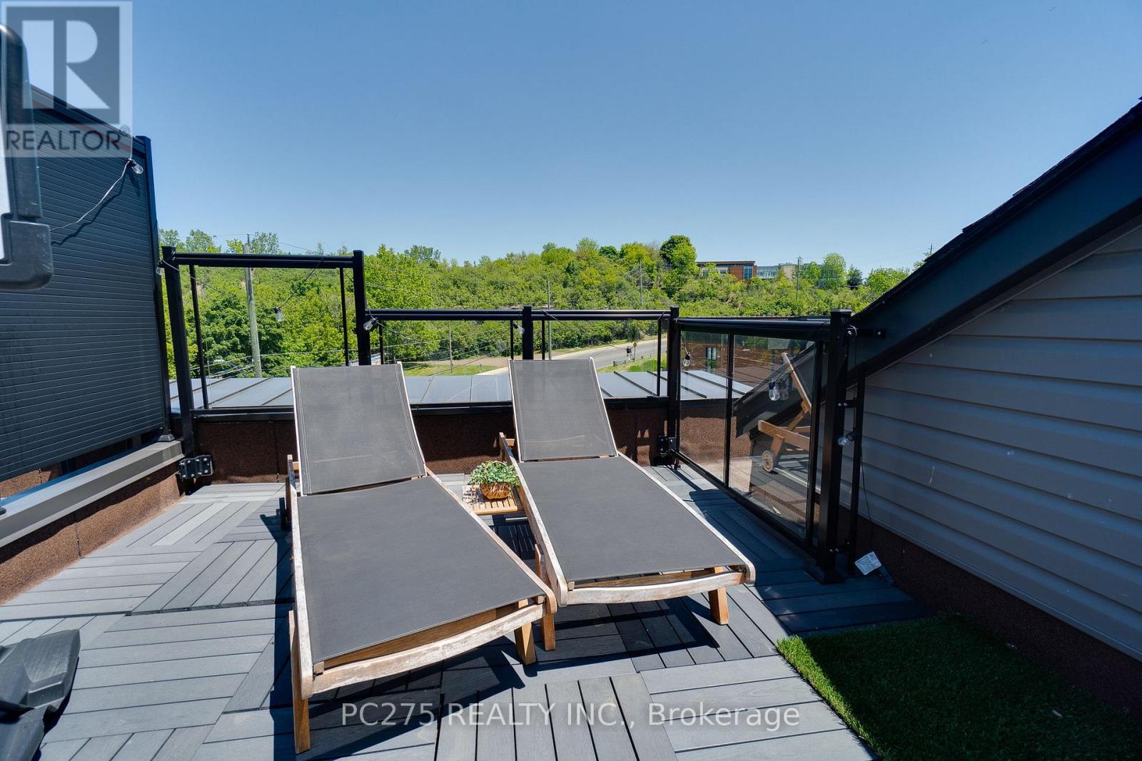 #34 2 WILLOW STREET - 28