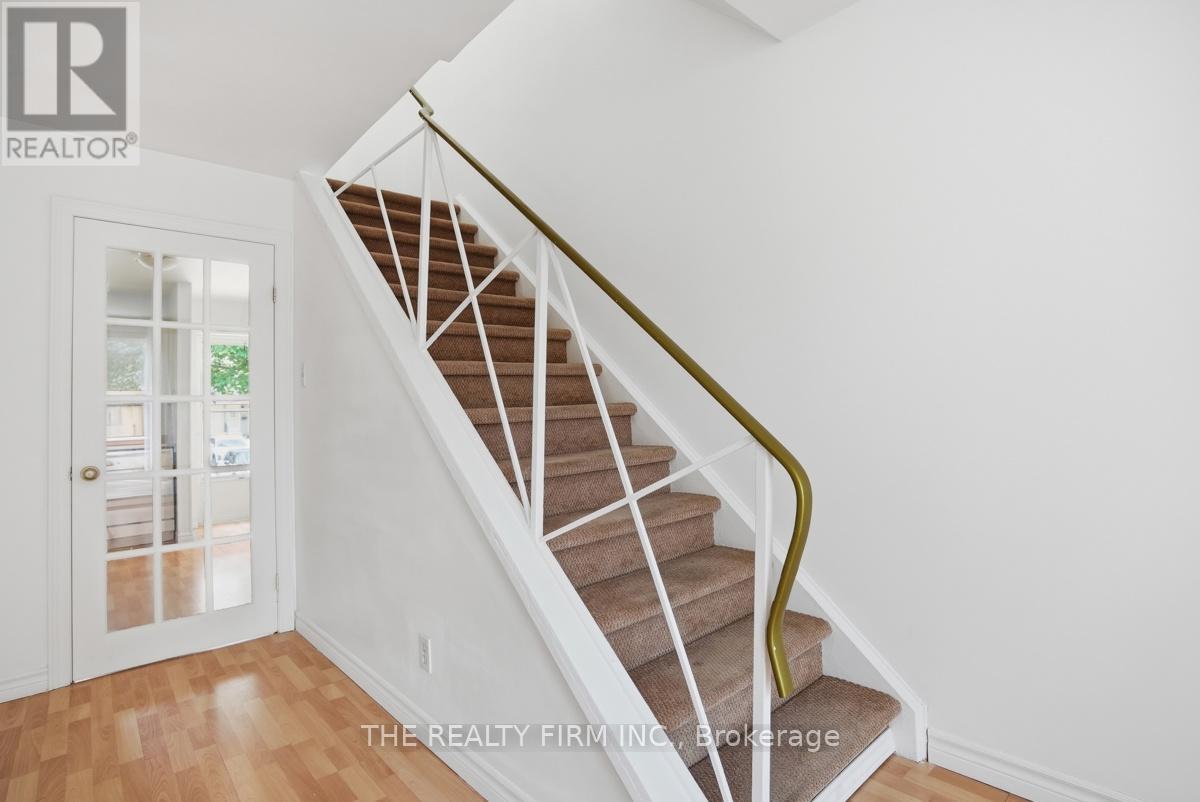#10 1919 TRAFALGAR STREET - 10