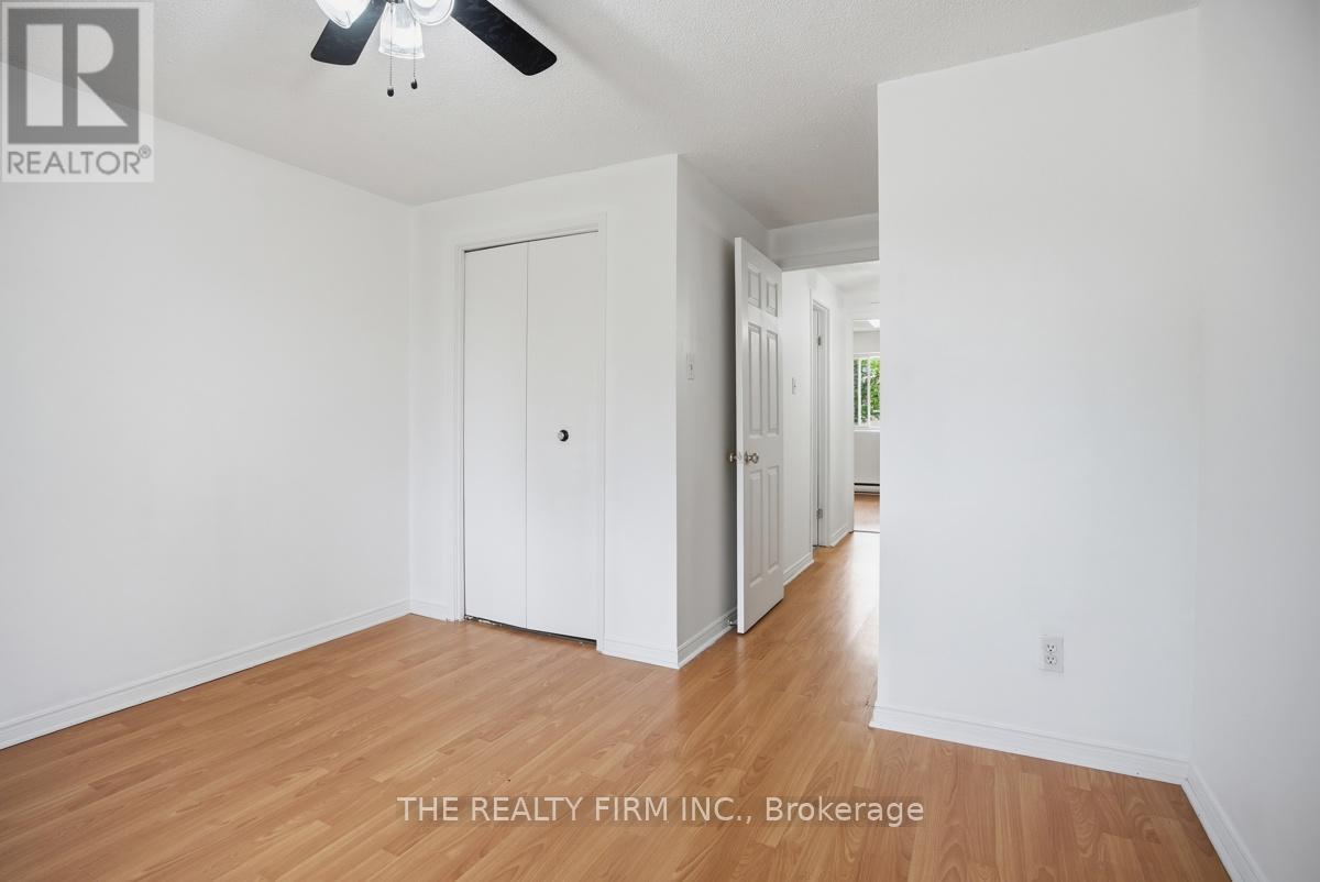 #10 1919 TRAFALGAR STREET - 15