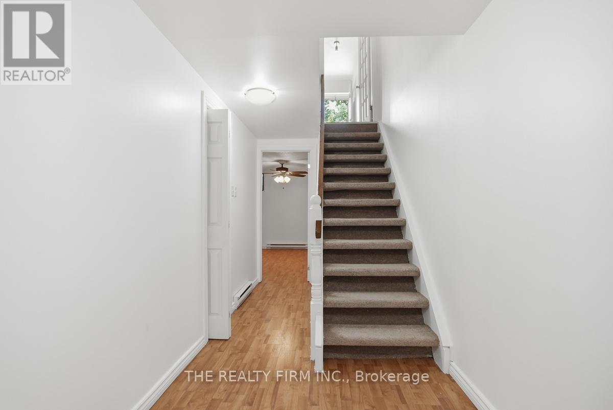 #10 1919 TRAFALGAR STREET - 22