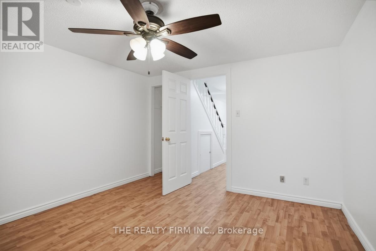 #10 1919 TRAFALGAR STREET - 24