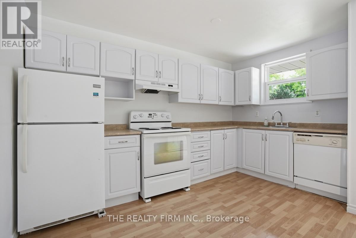 #10 1919 TRAFALGAR STREET - 4