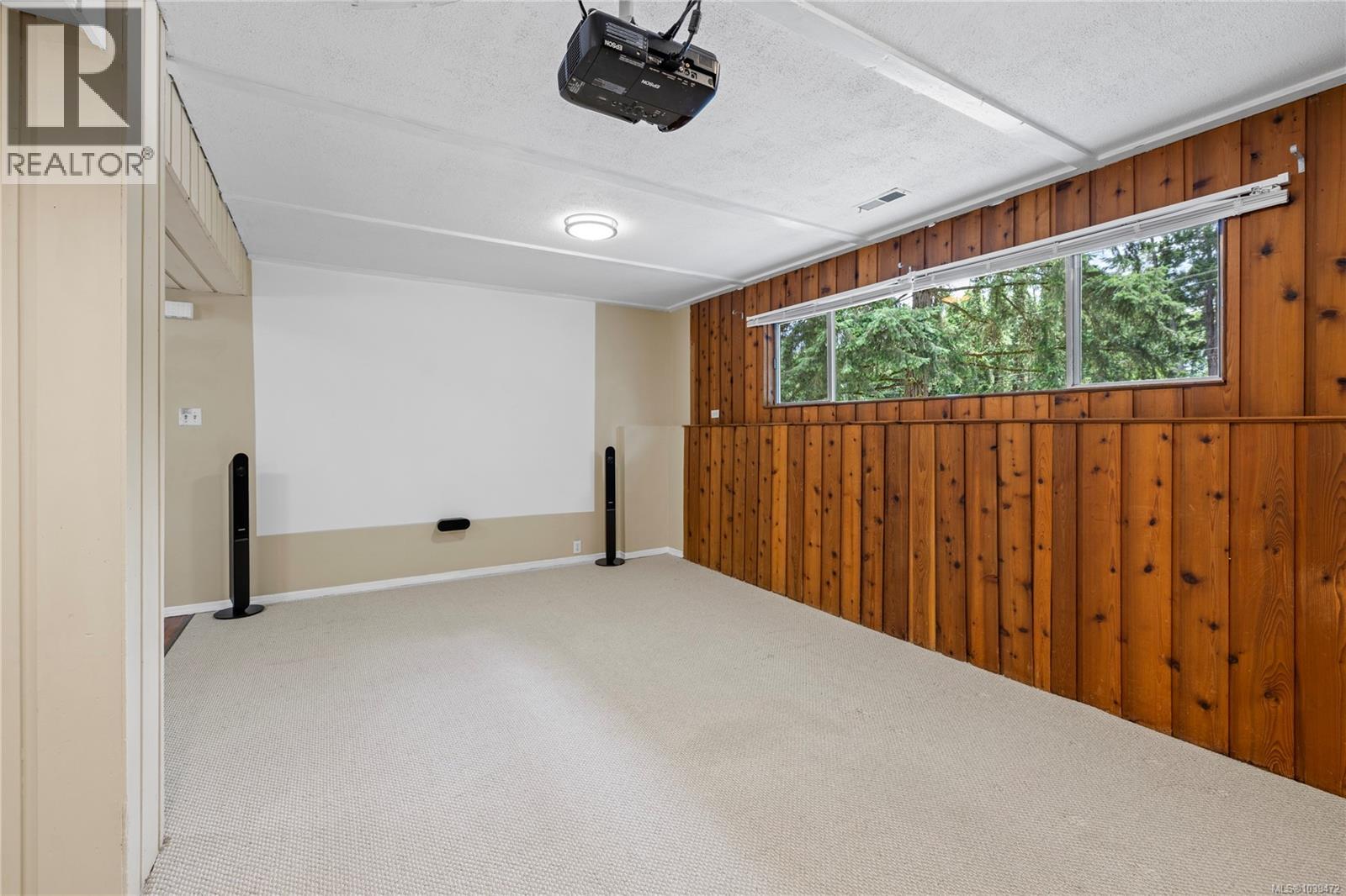 3348 Departure Bay Rd - 30