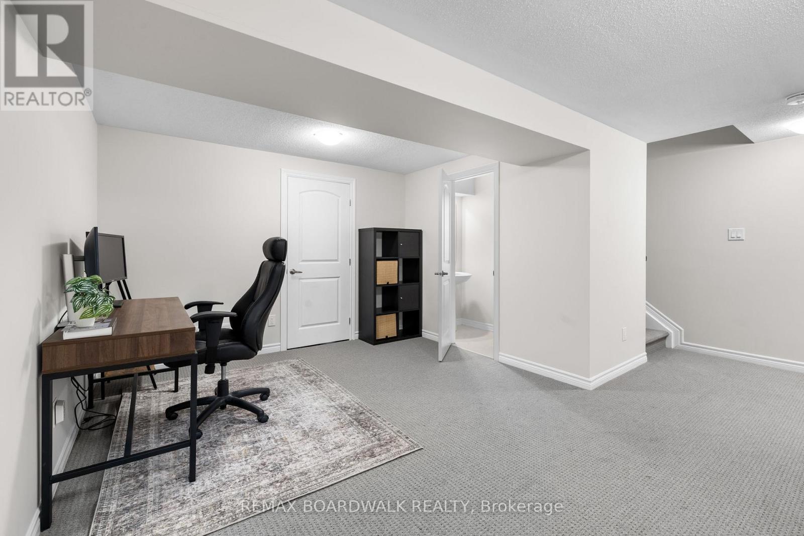 6331 PERTH STREET - 32