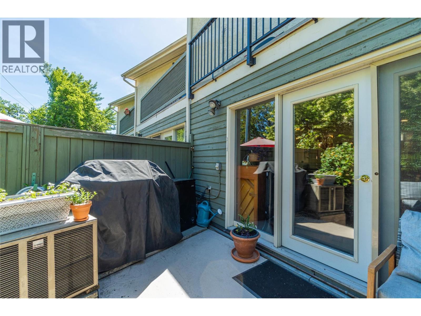 #13 145 NICOLA Street - 28