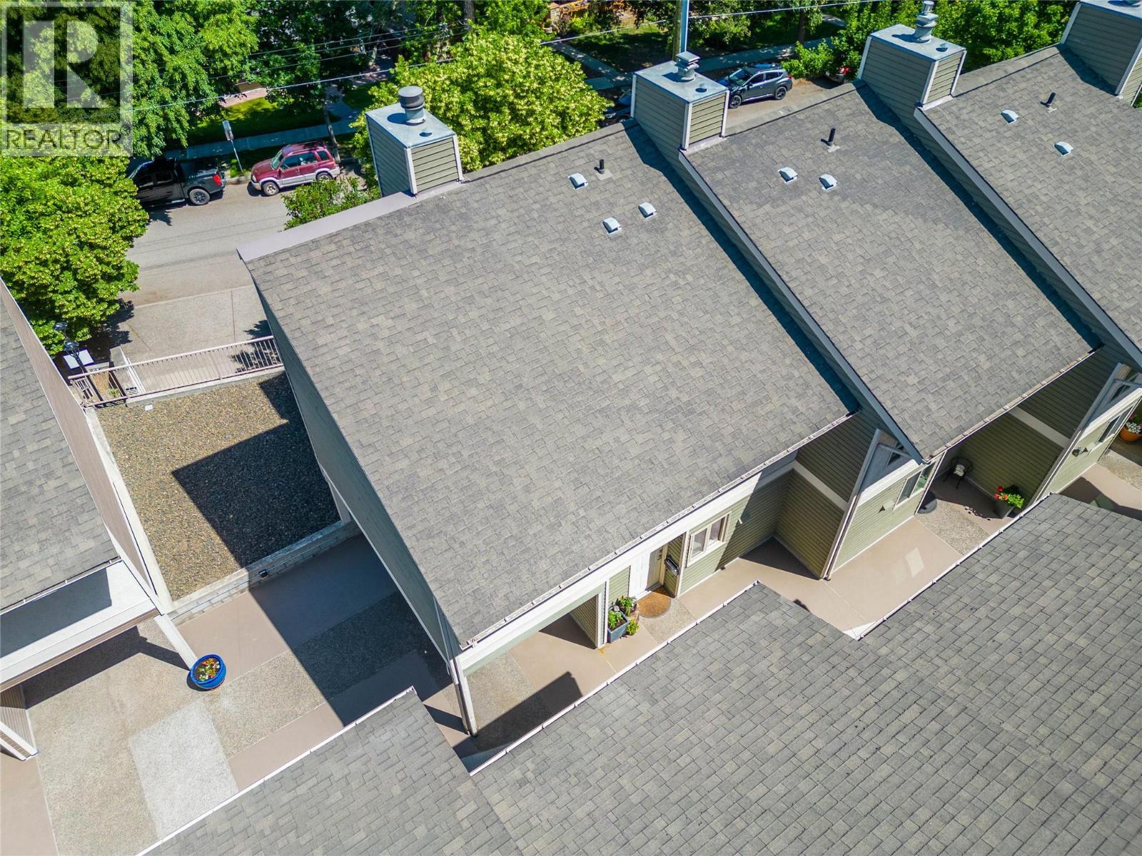 #13 145 NICOLA Street - 33