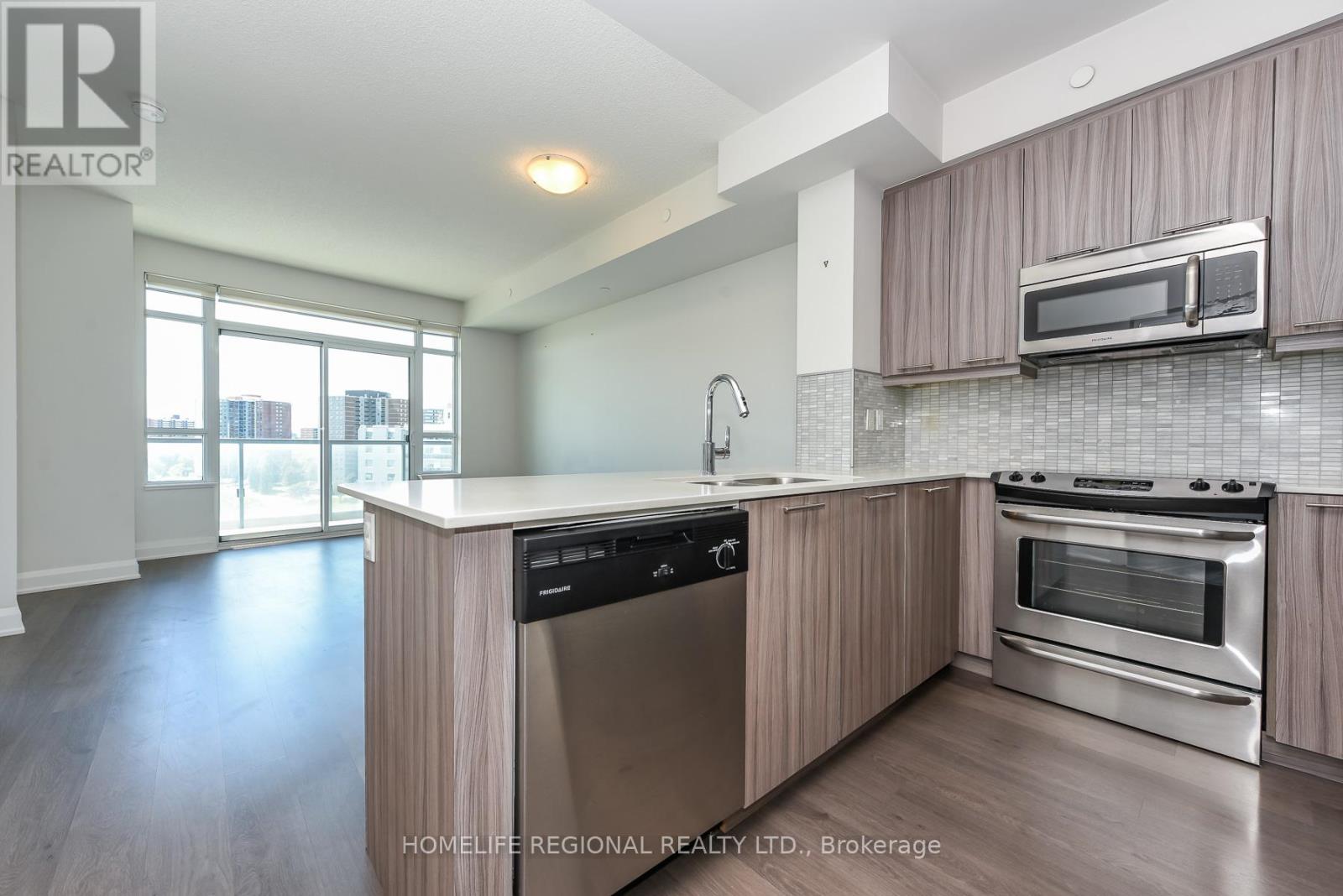 #1306 25 FONTENAY COURT - Image 10