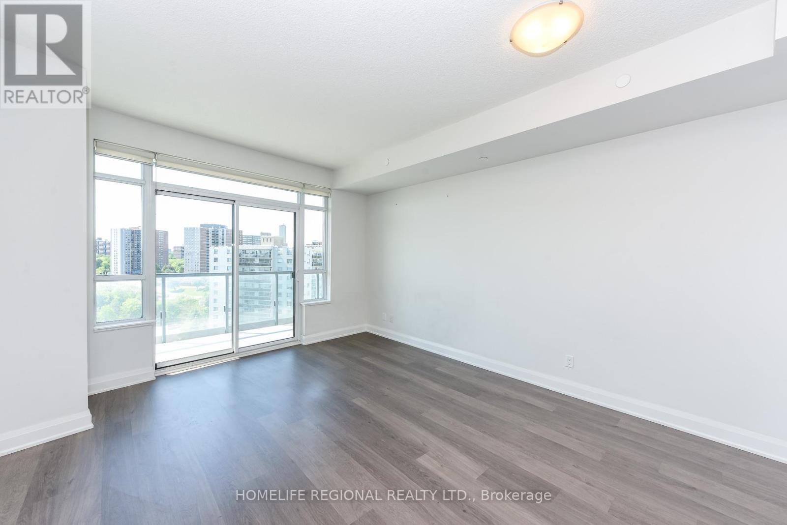 #1306 25 FONTENAY COURT - Image 17