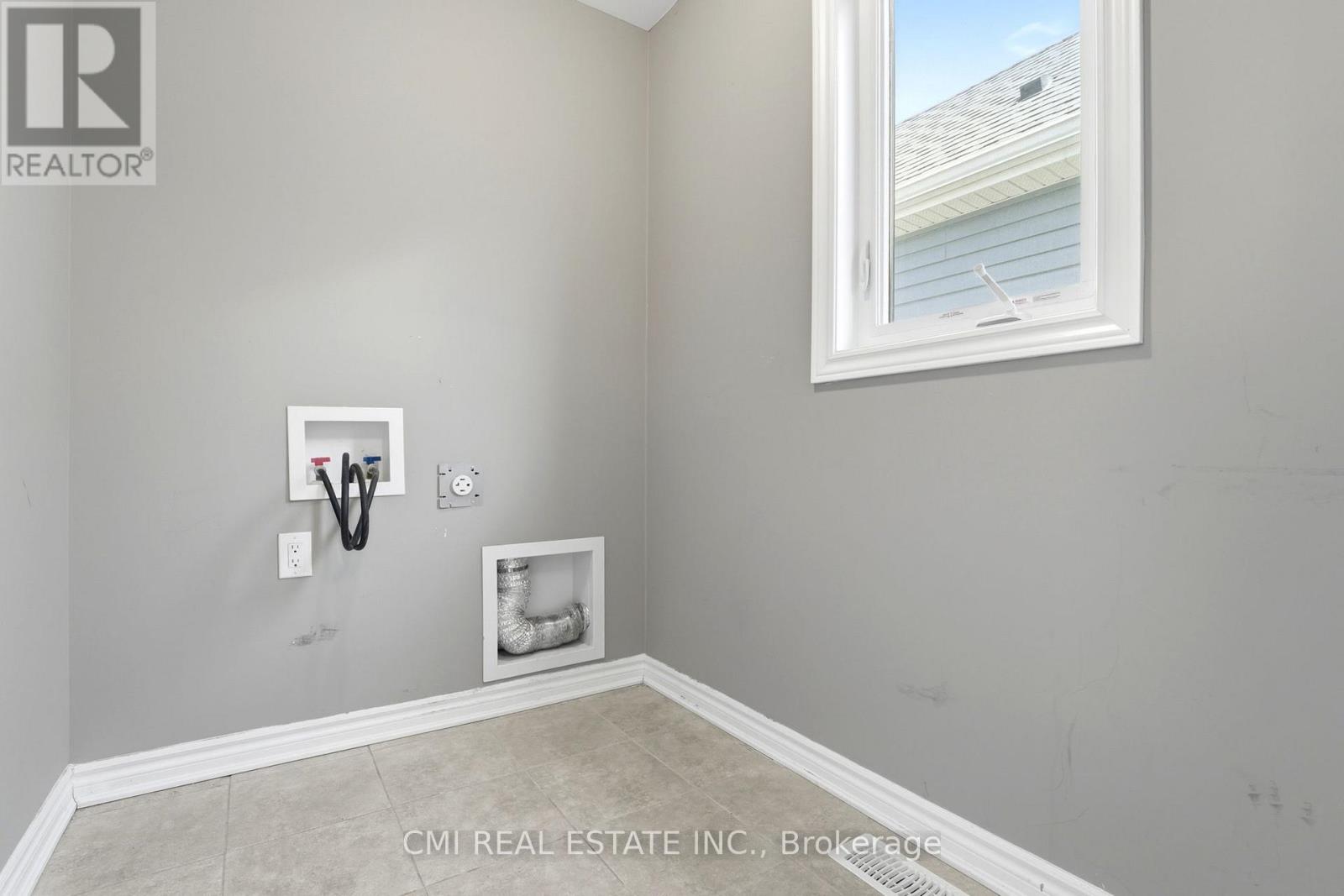 325 SWEETCLOVER WAY - 36