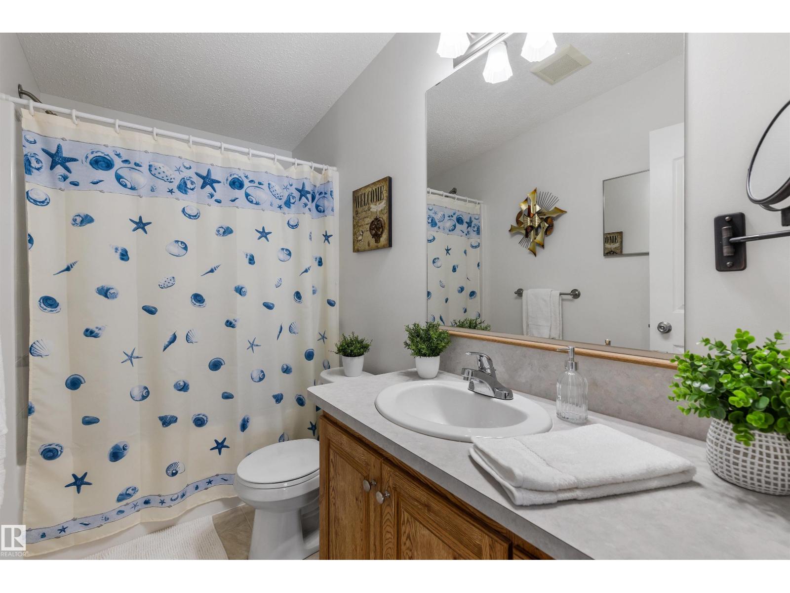 4901 48 AV — photo 26