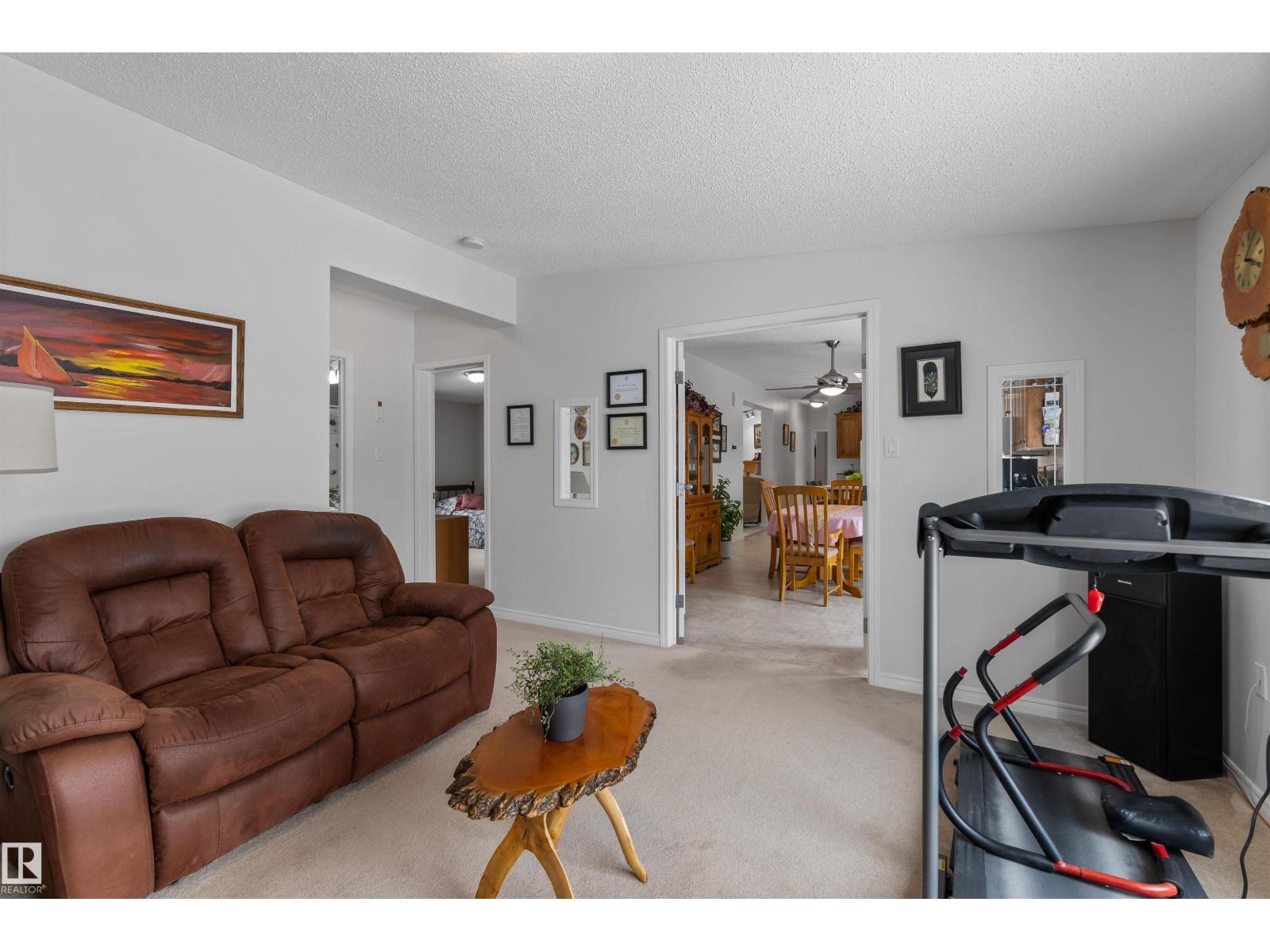 4901 48 AV — photo 23