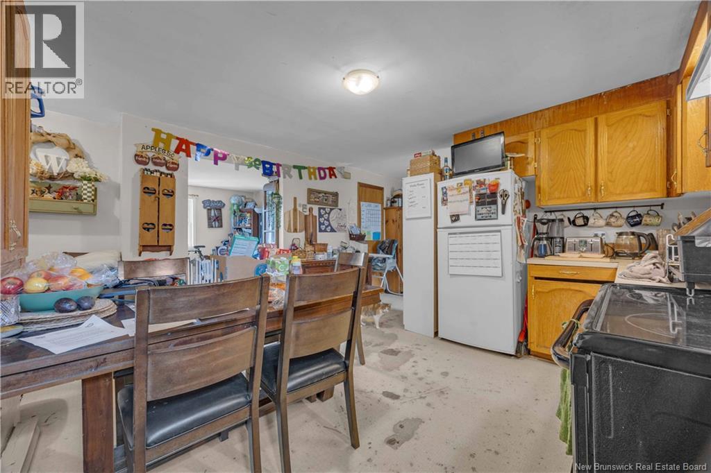 61 Bates Lake Road - 13