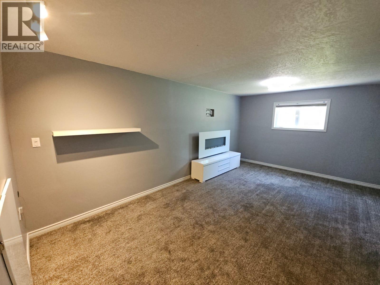 5237 42 Street NE - 14