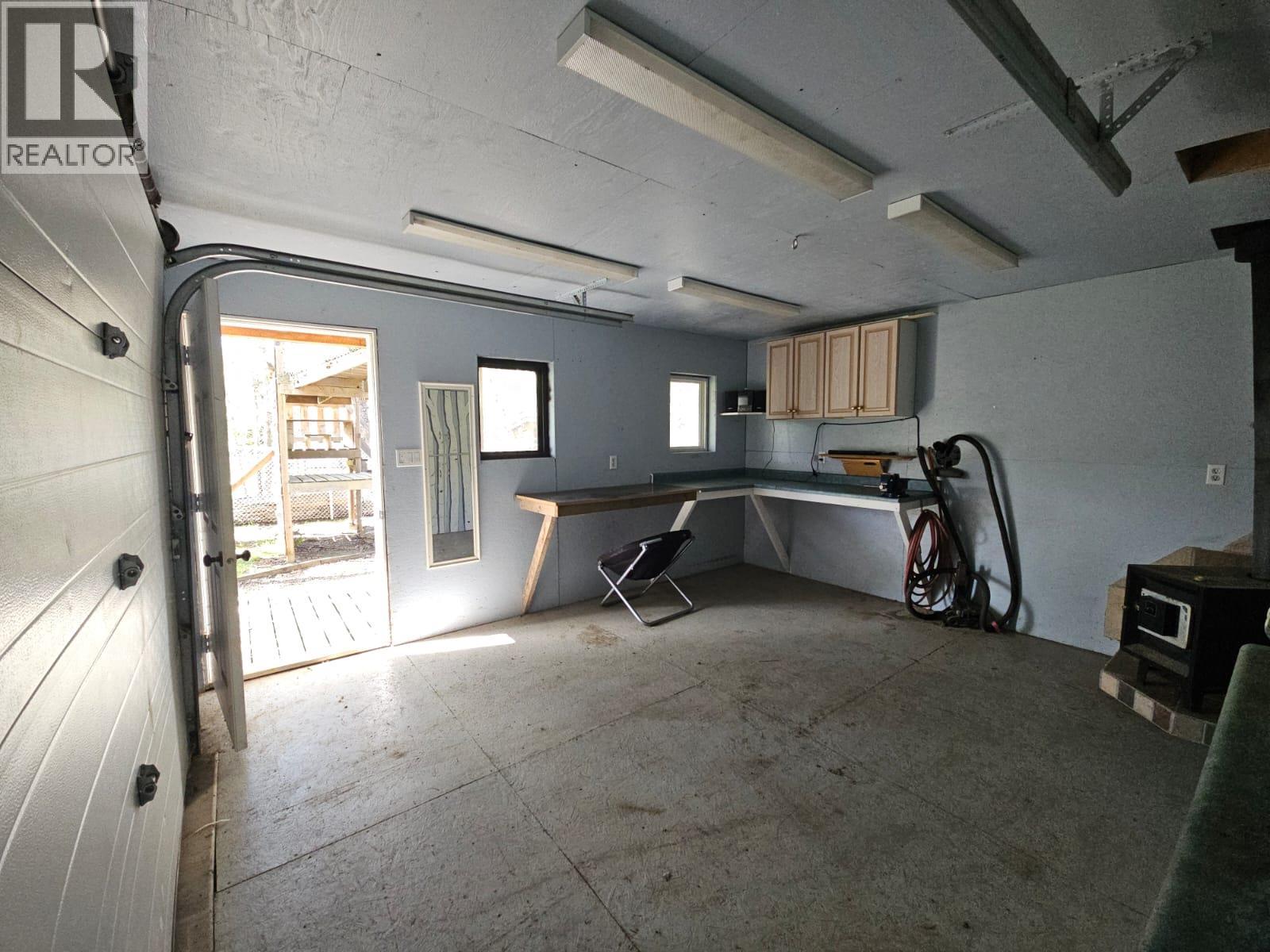 5237 42 Street NE - 30
