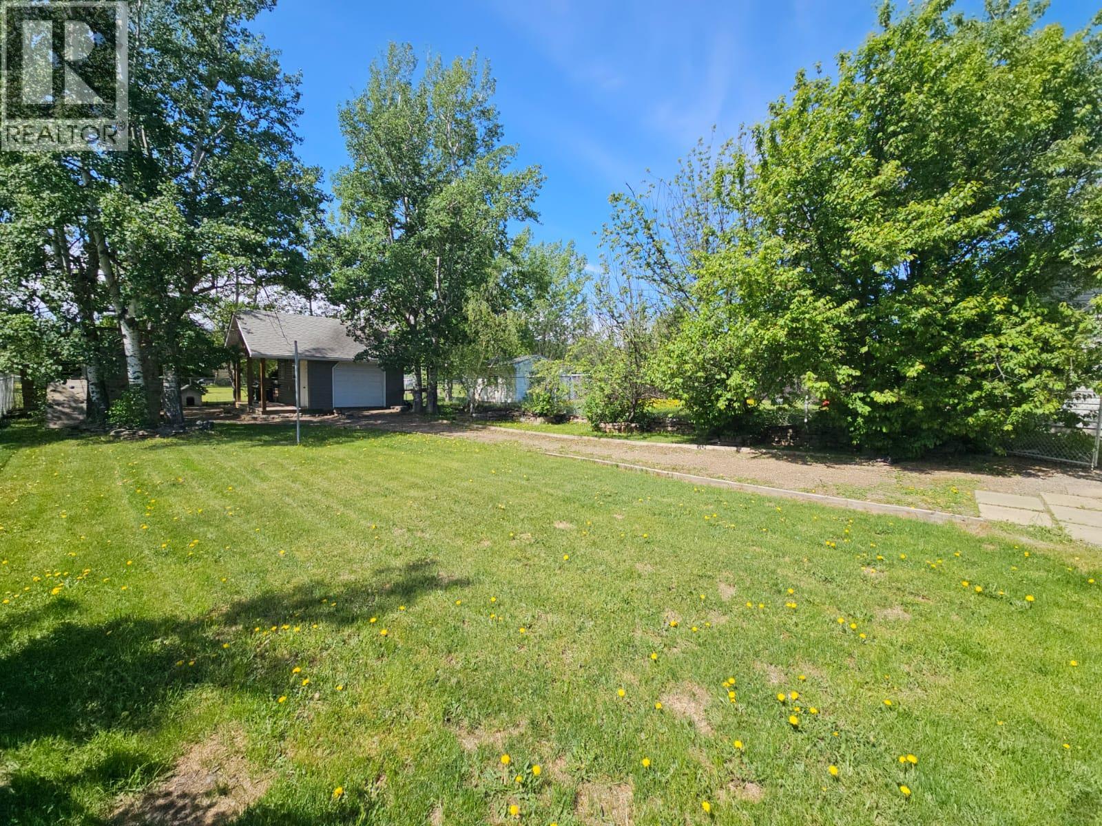 5237 42 Street NE - 33