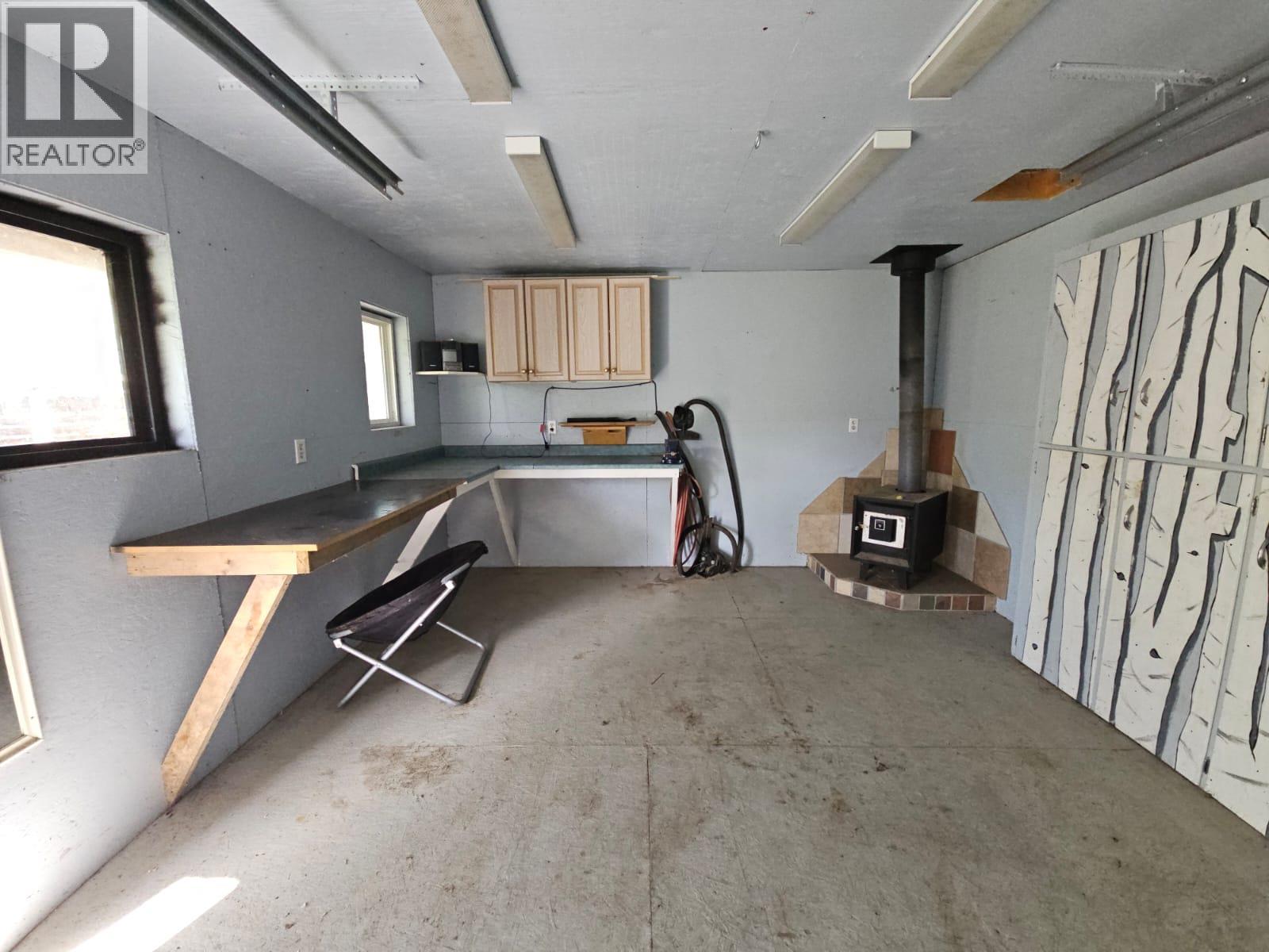 5237 42 Street NE - 31