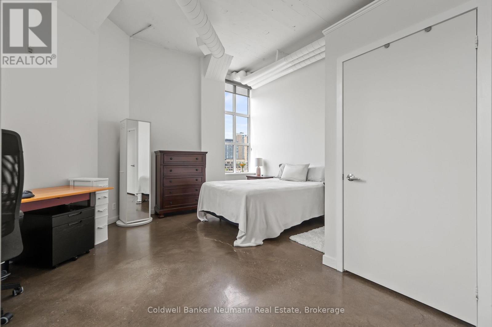 #308 404 KING STREET W - 21