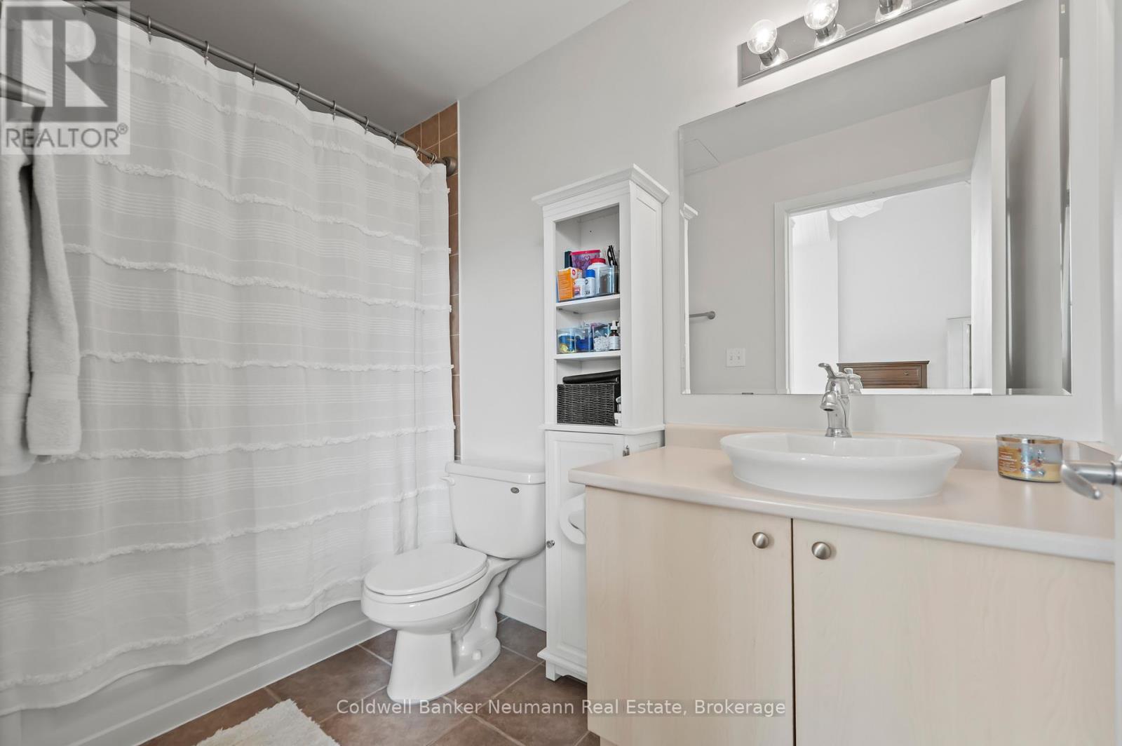 #308 404 KING STREET W - 22