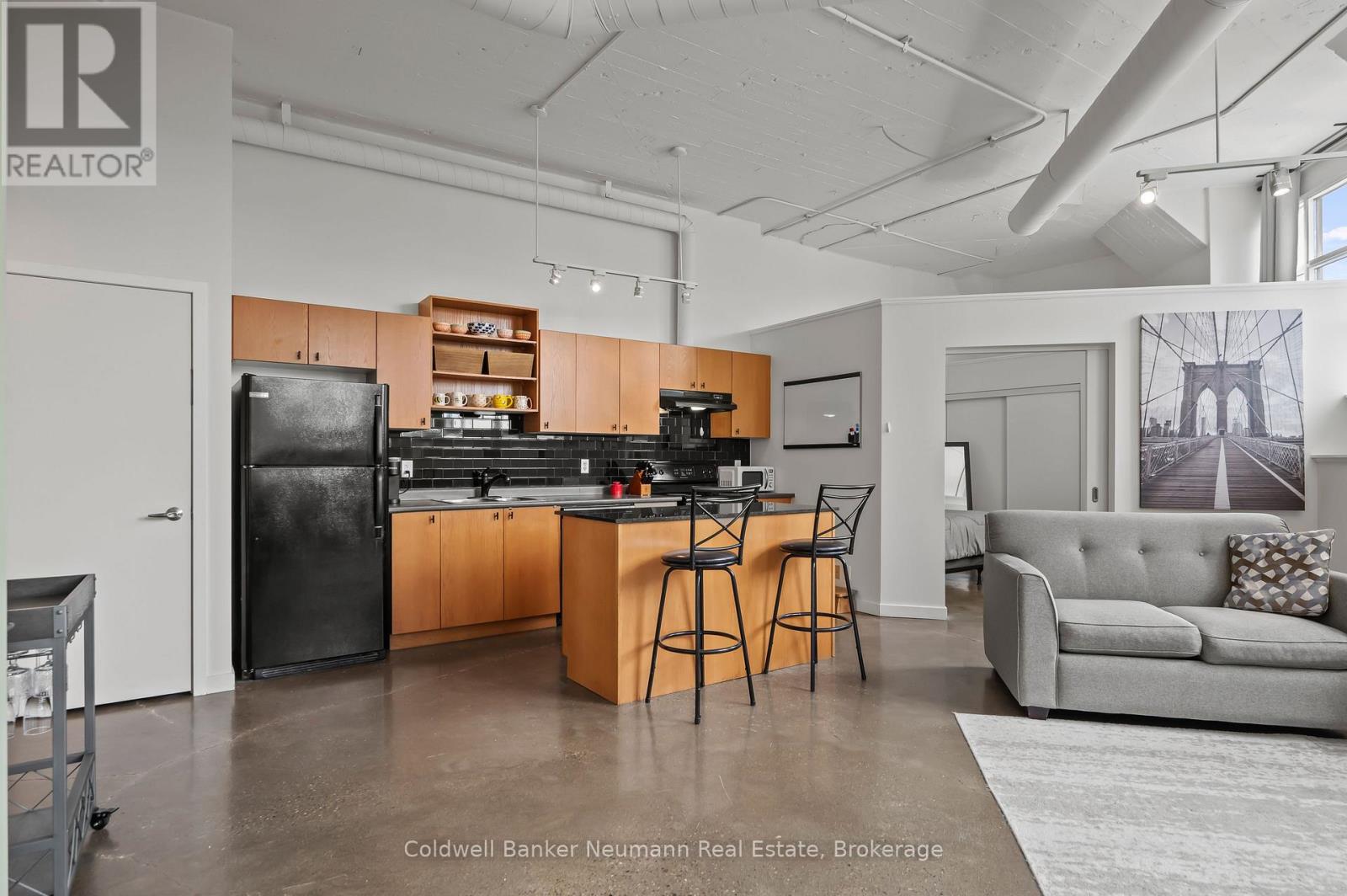 #308 404 KING STREET W - 6