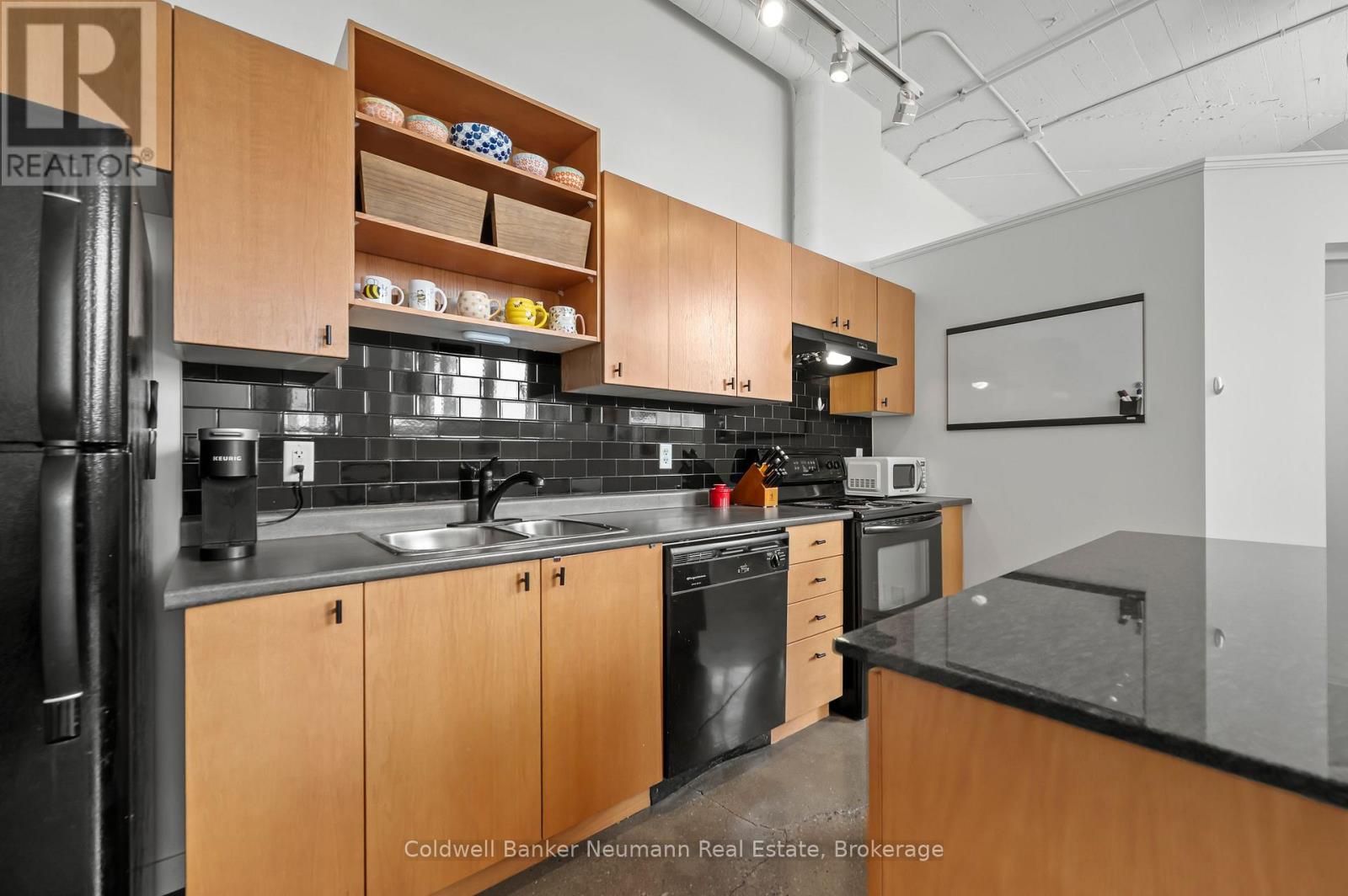 #308 404 KING STREET W - 9