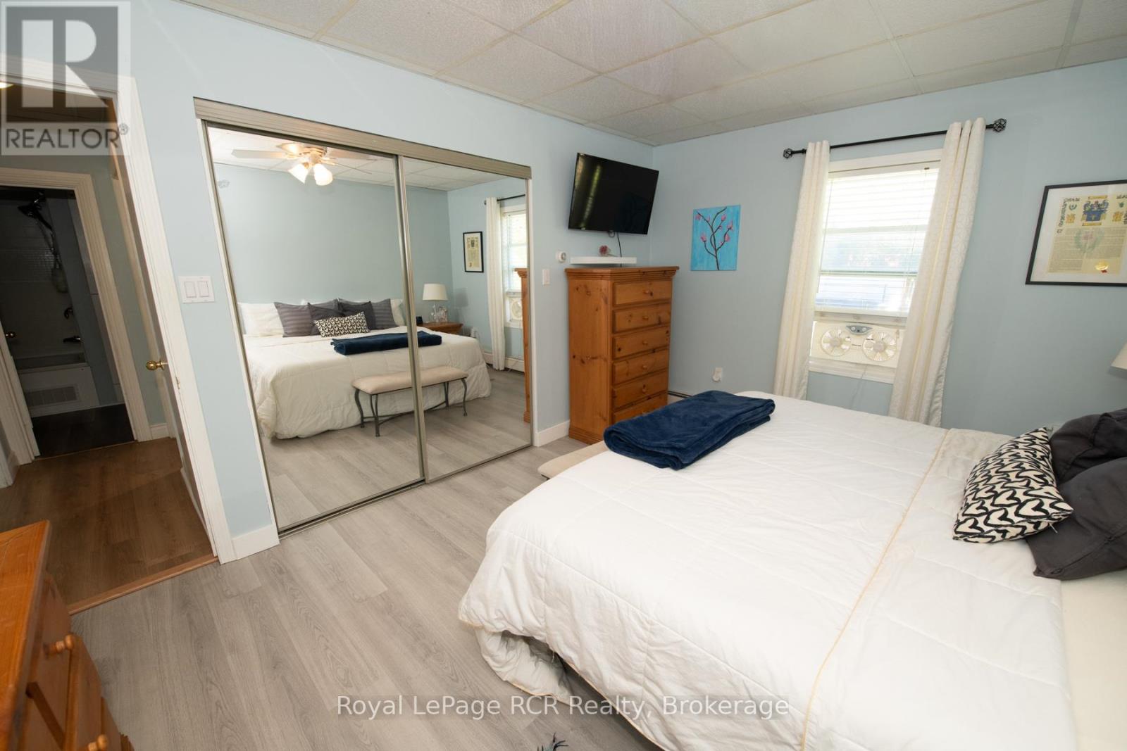 430 QUEEN STREET WEST STREET W - 7