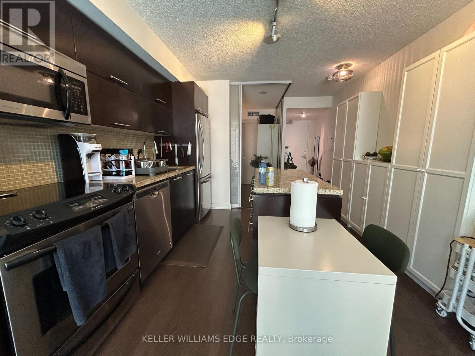 #331 21 NELSON STREET - 4