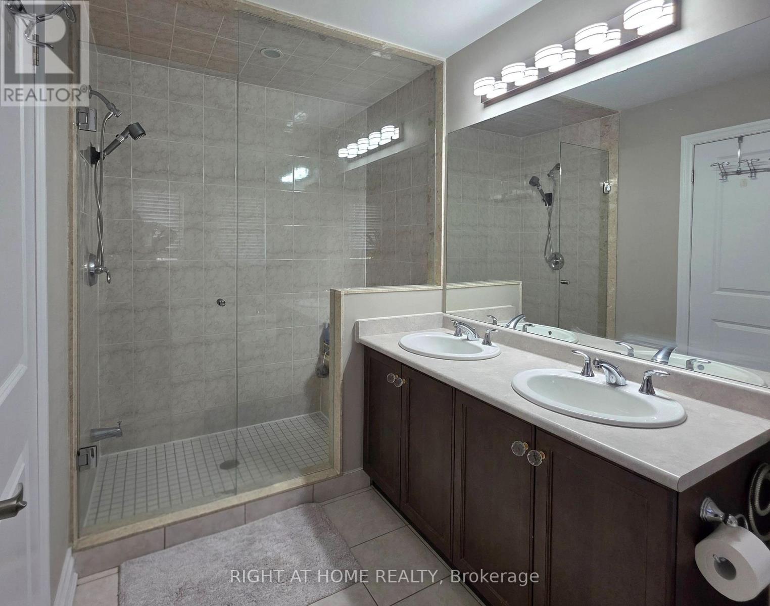 24 WELLS ORCHARD CRESCENT - 19