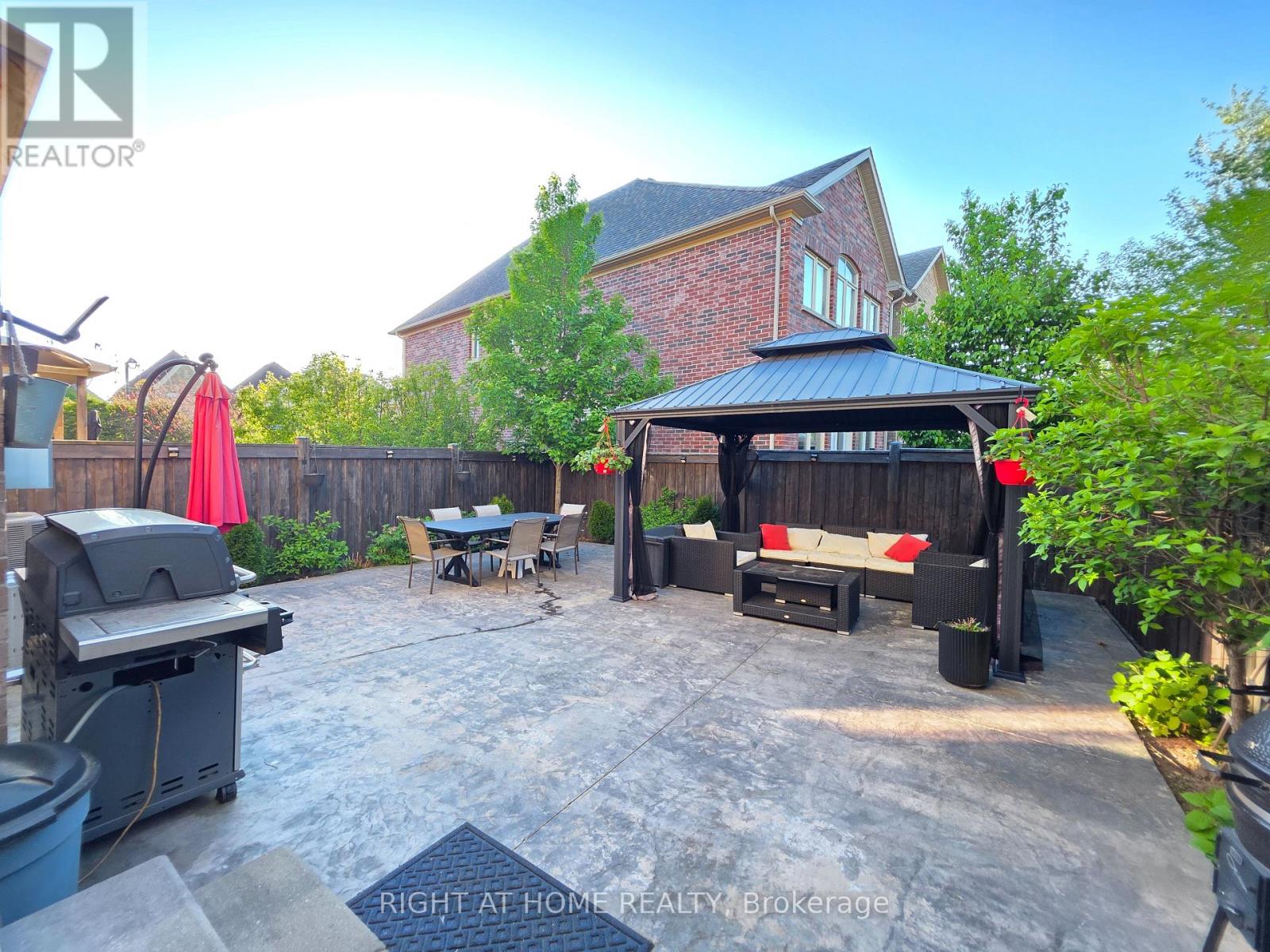 24 WELLS ORCHARD CRESCENT - 30