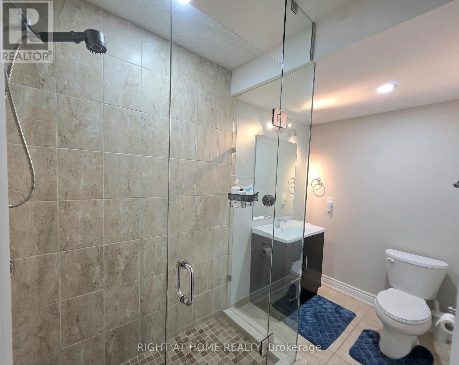 24 WELLS ORCHARD CRESCENT - 26