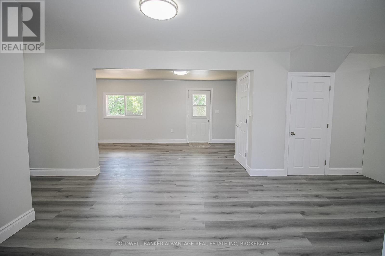 378 THOROLD ROAD - 20