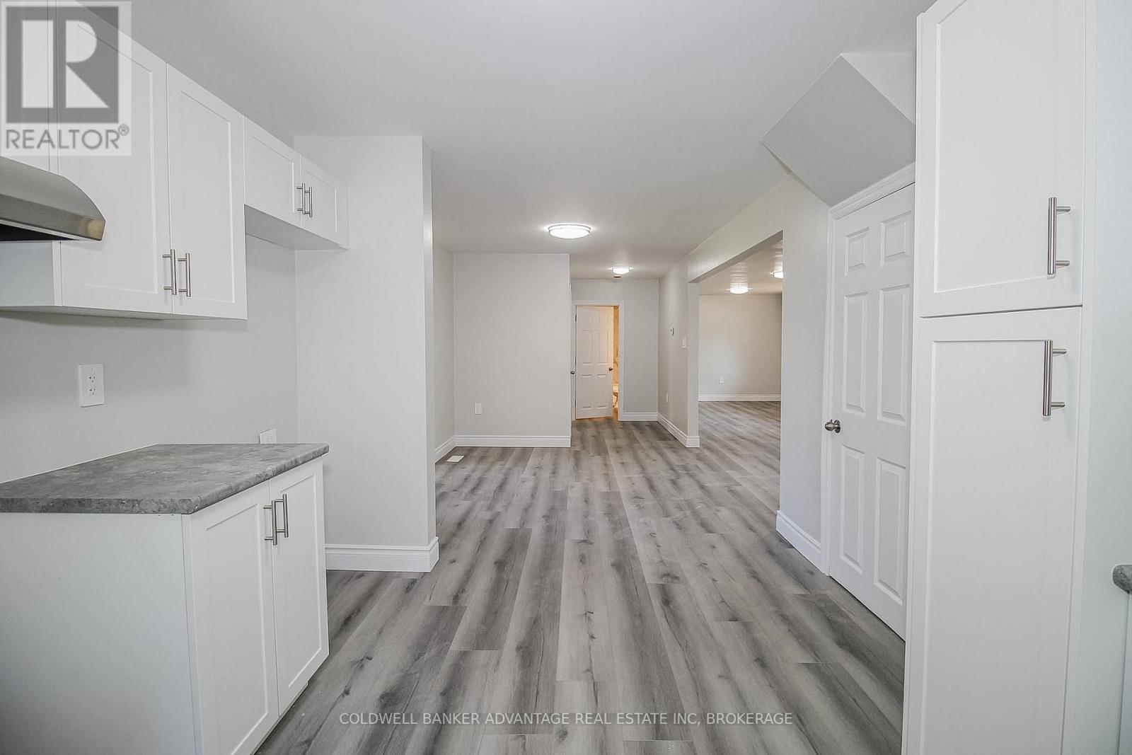 378 THOROLD ROAD - 19